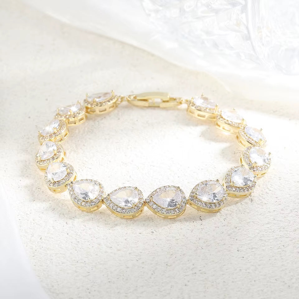 Classic Clear Big Water Drop AAA Cubic Zirconia Bracelet for Bridal Fashion Romantic Jewelry Gifts