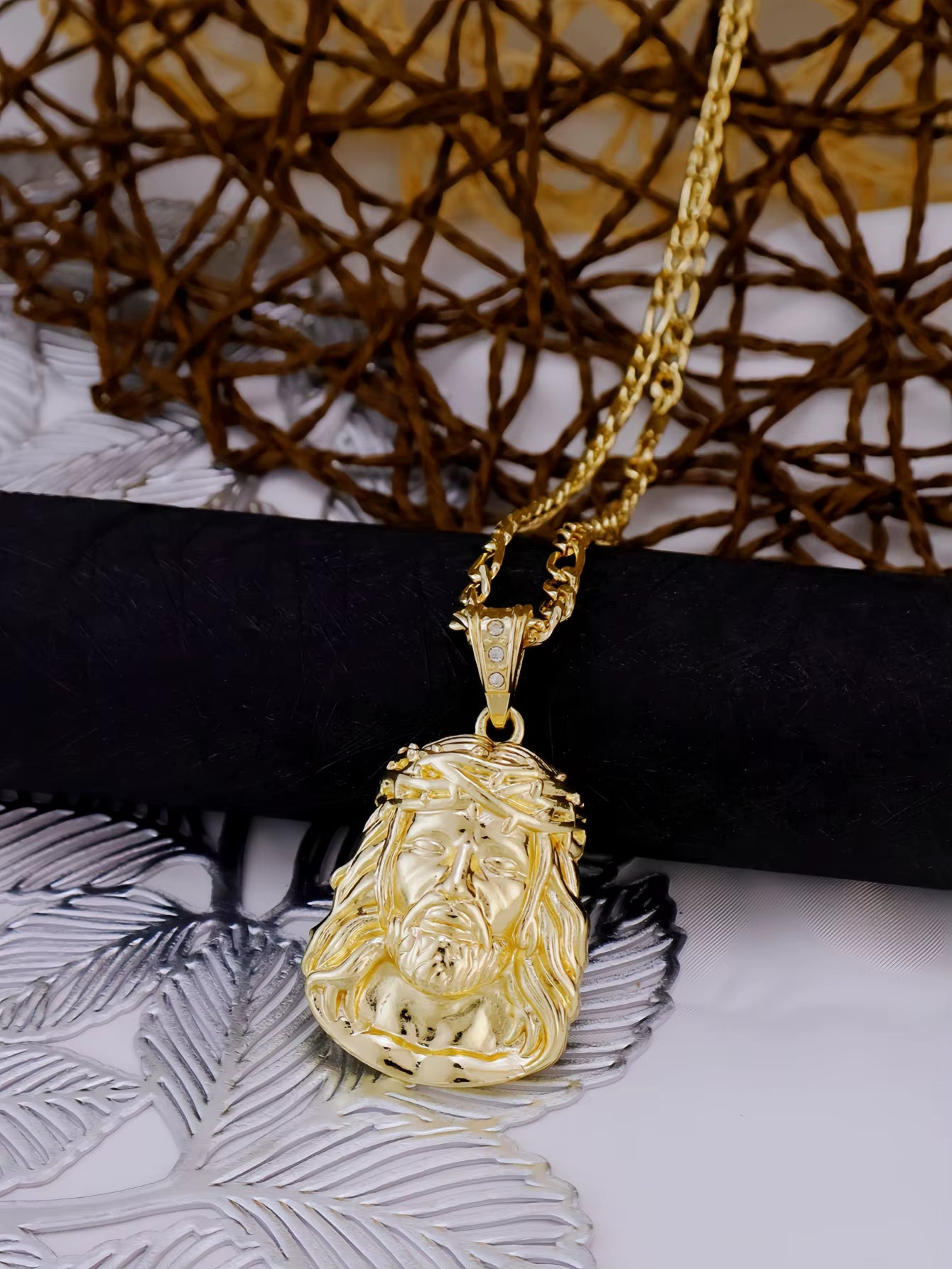 2 Sizes Hip Hop Punk Style God Jesus Head Deluxe Gold Plated Pendant Collar Necklace Figaro Chain Men Women Jewellery