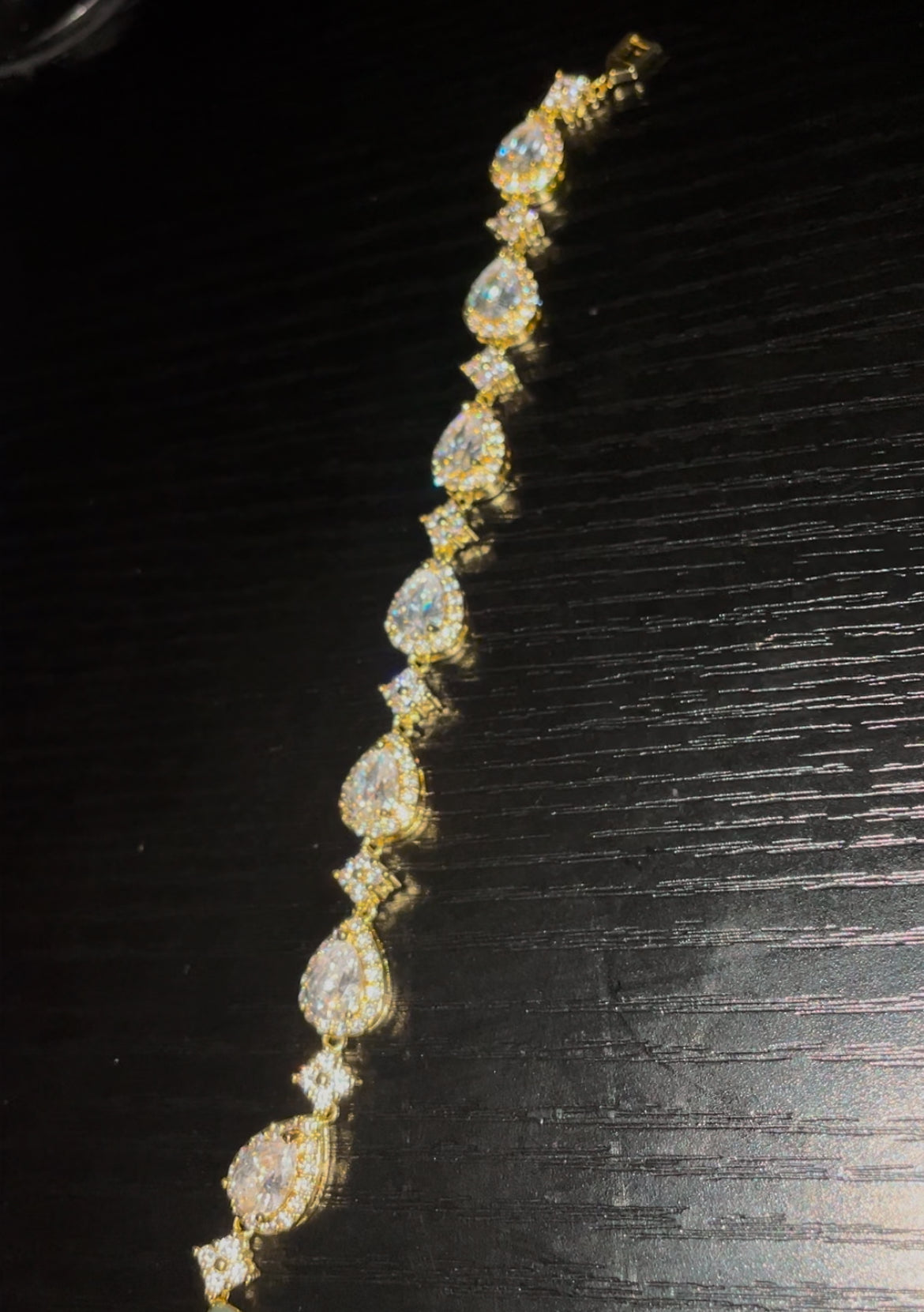 VVS Bustdown Teardrop Tennis Bracelet