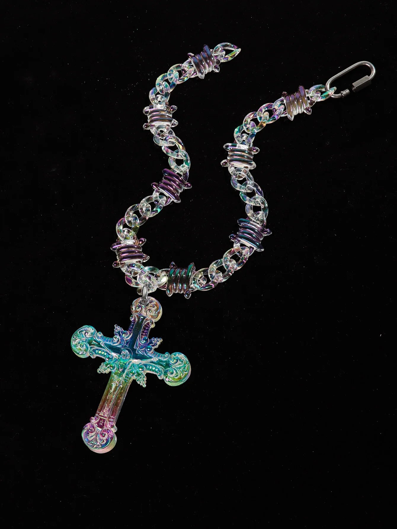 Iridescent Clear Big Jesus Christ Cross Acrylic Pendant Necklace for Women Men Hiphop Barbed Wire Chain Necklace Jewelry Gift