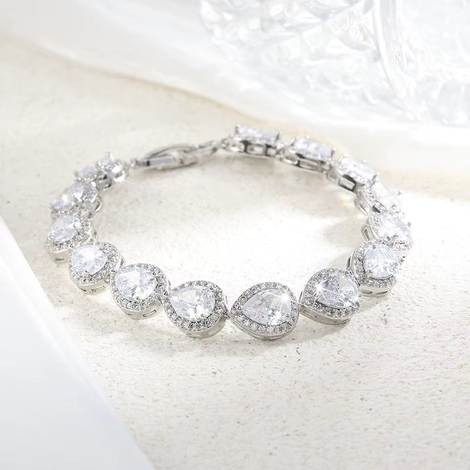 Classic Clear Big Water Drop AAA Cubic Zirconia Bracelet for Bridal Fashion Romantic Jewelry Gifts