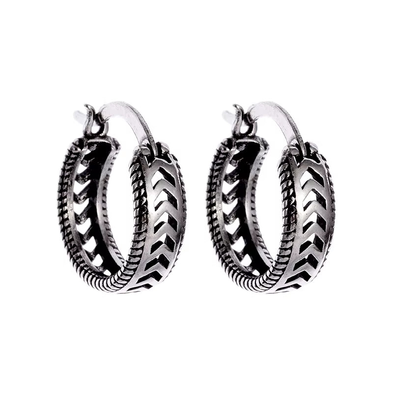 Classic Punk Vintage Pattern Engraved Gothic Ear Rounds Hip Hop Hoop Earrings for Men Domineering Rock Party Biker Jewelry