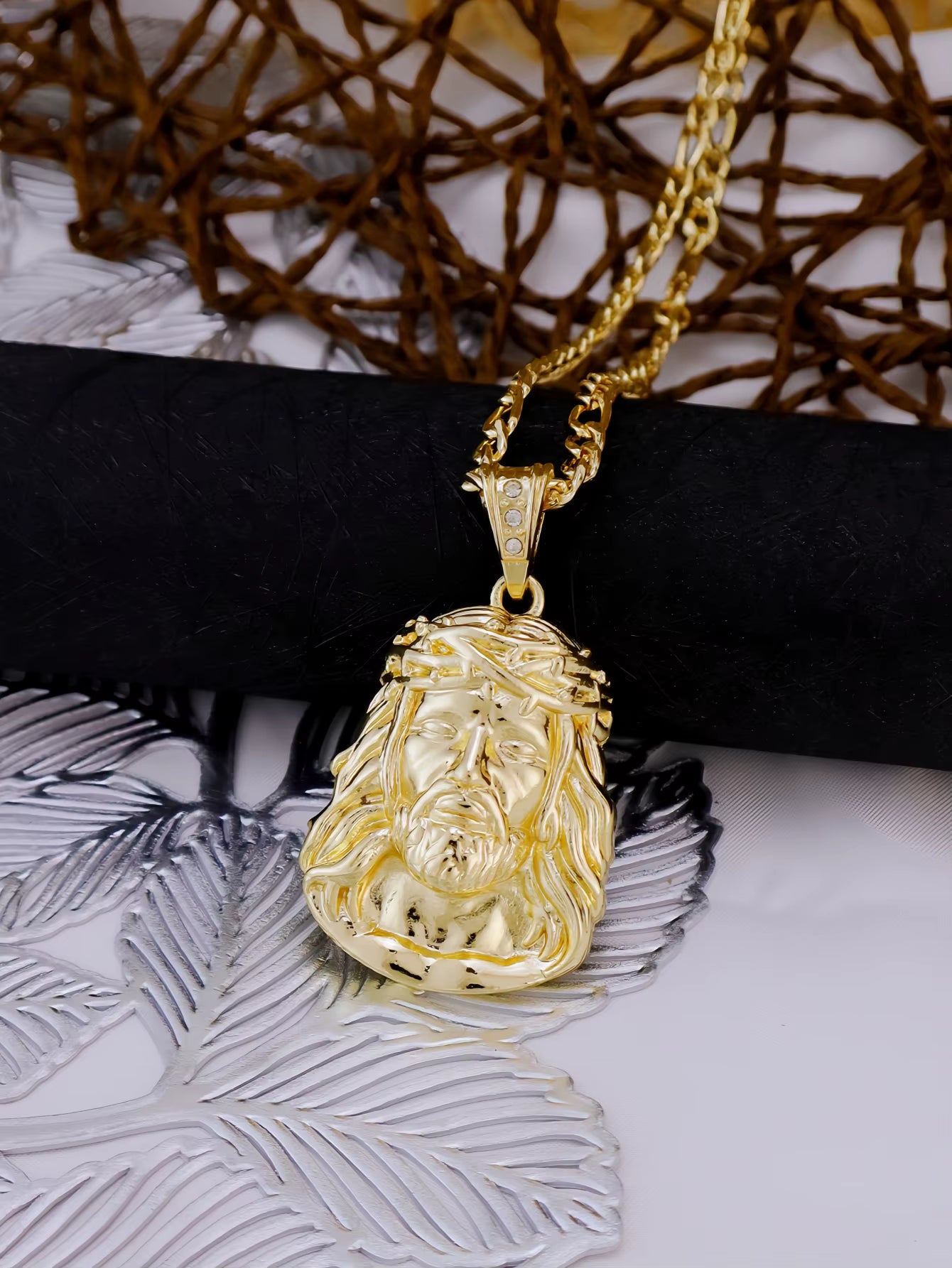 2 Sizes Hip Hop Punk Style God Jesus Head Deluxe Gold Plated Pendant Collar Necklace Figaro Chain Men Women Jewellery