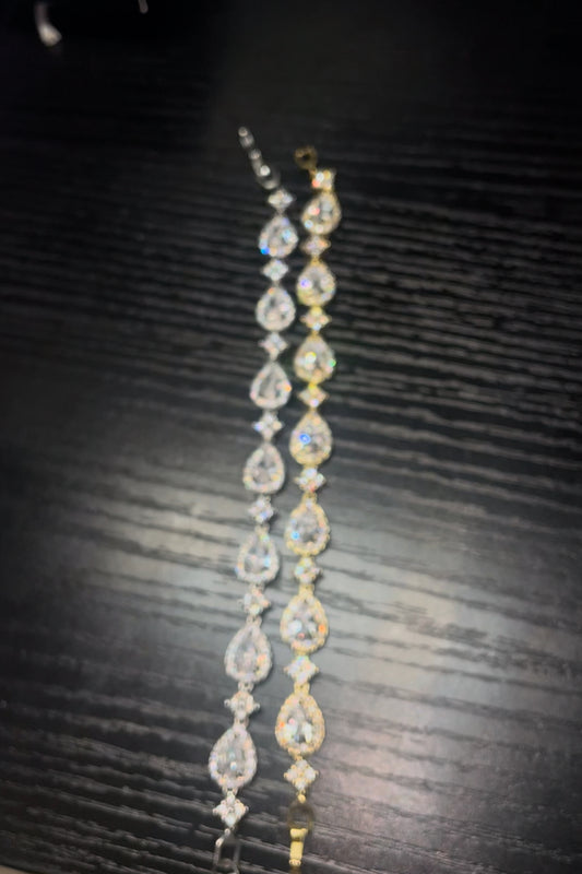 VVS Bustdown Teardrop Tennis Bracelet