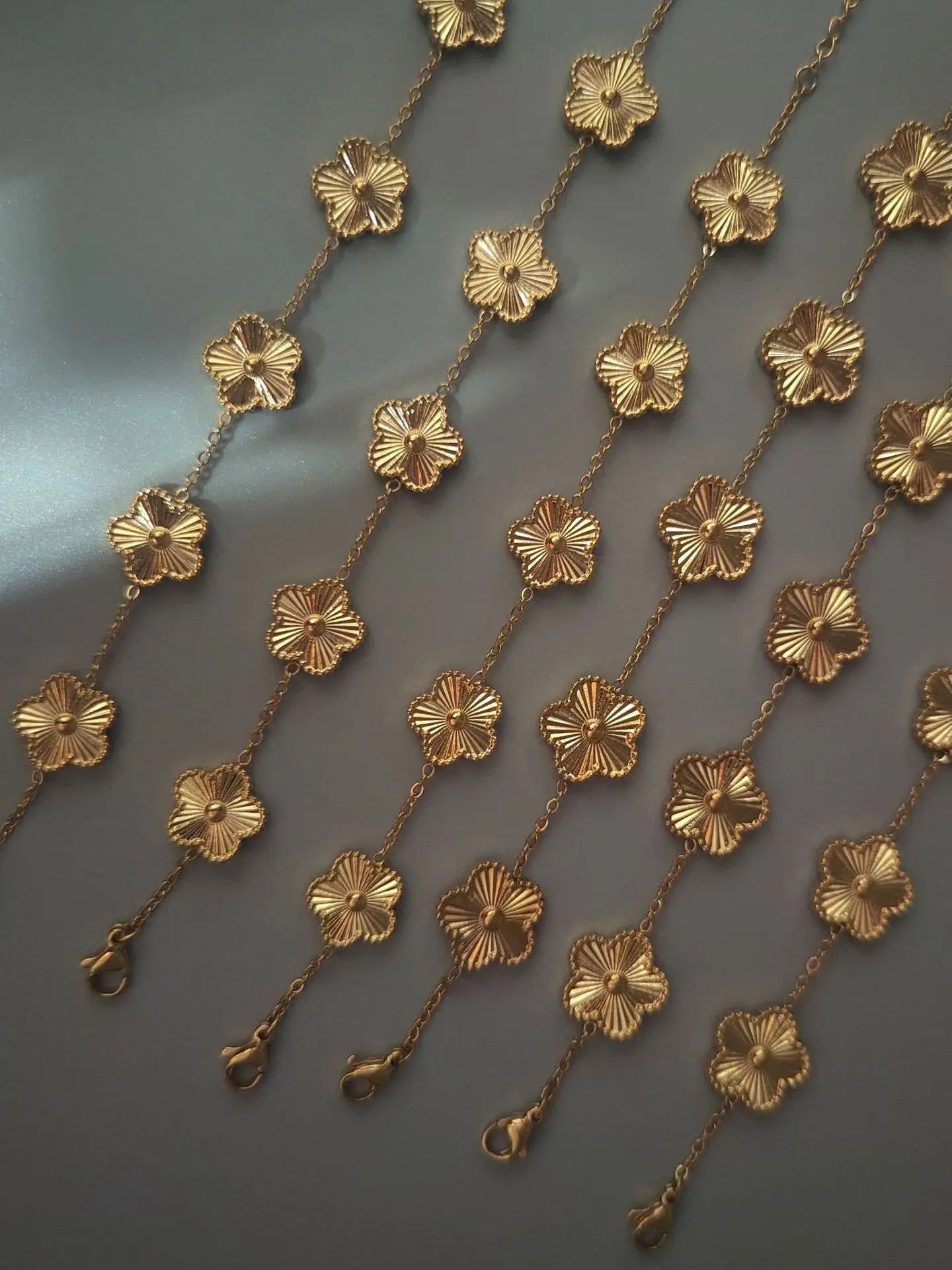 Metal New Stainless Steel Hot Selling Plum Blossom Plant Five Leaf Flower Bracelet 18K Gold Plated Shiny Women'S Accessories
