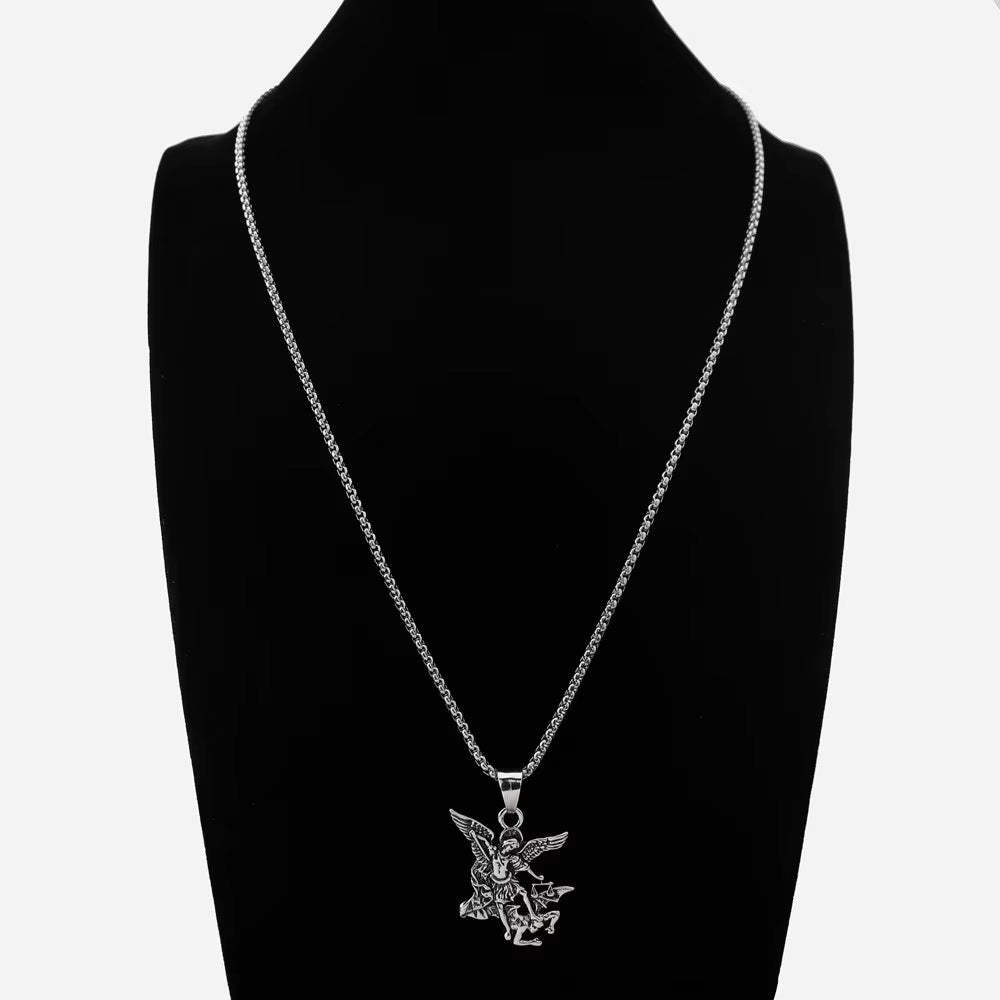 Retro Punk Pop Angel Wings Necklace Jewelry Personality Lucky Charms Retro Pendant Gift Jewelry for Men